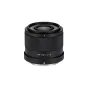Viltrox AF 25mm F1.7 Z-mount objektyvas Nikon APS-C kameroms, priekinis vaizdas su lotoso formos objektyvo gaubtu, labai lengvas 180g dizainas