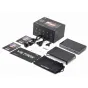 Viltrox DC-L2 7 colų HDMI/SDI liečiamojo ekrano pilnas komplektas su baterija, kabeliais, saulės skydeliu ir priedais išdėstytas