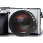 Meike 50mm f/0.95 greitas prizmės objektyvas Sony E-mount kameroms, su plačia diafragma ir rankiniu fokusu, idealiai tinka nuostabiam bokeh efektui.