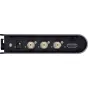 Rolando VC-1-SC vaizdo konvertoriaus užpakalinė dalis su keliais BNC jungtimis SDI įvestims/išvestims, HDMI prievadu ir žaliais būsenos LED, taip pat maitinimo įvestimi ir tvirtinimo varžtais.