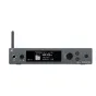 Sennheiser SR IEM G4 bežiedinis stereo siųstuvas su OLED ekranu, rodančiu 548.100 MHz dažnį, priekinės panelės valdymo elementais ir antenos jungtimi profesionalioms ausinių monitoringo sistemoms