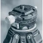Falcam F38 2-in-1 greito atlaisvinimo plokštelė su guminiu paviršiumi ir 1/4 colio sriegimu, suderinama su F38 ir Peak Design Capture V3 sistemomis, pritvirtinta prie trikojo galvos, skirta universaliam fotoaparato tvirtinimui.