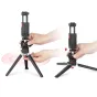 SmallRig DT-02 3256 kompakti stalo stovas su rutulio galva ir telefono laikikliu, demonstruojantis aukščio reguliavimą ir greito atleidimo mechanizmą