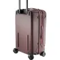 Peak Design Roller Pro Carry-On kelioninis lagaminas eclipse raudonos spalvos su SlimDrive anglies pluošto rankena ir hibridine konstrukcija su sustiprintais kampais.