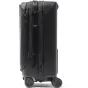 Peak Design Roller Pro Carry-On juodas lagaminas iš užpakalio, pabrėžiantis SlimDrive™ vežimėlio rankeną ir sustiprintą keturių ratų pagrindą.
