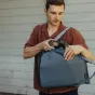 Peak Design Everyday Totepack V2 20L okeano spalvos nešiojamasis krepšys su dvigubomis šoninėmis užtrauktukais, talpinantis profesionalią kamerą fotografijai