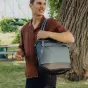Peak Design Everyday Tote V2 15L 15 litrų kelionės krepšinė okeano pilko atspalvio su magnetiniu užrakimu ir minkšta peties juostele, puikiai tinka kasdieniam naudojimui ir lauko nuotykiams.