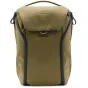 Peak Design Everyday Backpack V2 30L žalias priekis su MagLatch užraktu ir atsparia 400D perdirbto nailono konstrukcija