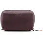 Peak Design Wash Pouch tamsiai bordo spalvos, vandeniui atsparus kosmetikos maišelis su tvirtu UltraZip užtrauktuku ir kompaktišku kelionių dizainu.
