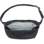 Juodo Peak Design Outdoor Sling 4L krūvo nešiojamojo krepšio vidus su tinkline organizatore ir pagalvėle telefonui.