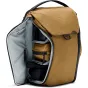 Peak Design Everyday Backpack V2 20L šuo košutų spalva su specialia kameros talpykla, su FlexFold skirstyklėmis ir MagLatch išplėtimu.