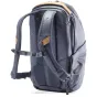 Peak Design Everyday Backpack Zip V2 15L juodai – elegantiškas, atsparus orui kuprinė su pritaikytomis Cord Hook sagomis ir tvirtu perdirbtu 400D nailono apdaila