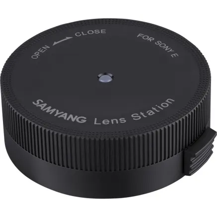 Samyang lens station Canon EF