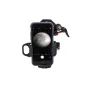 Celestron NexYZ 3 smartfono adapteris su trim ašių reguliavimu teleskopams, užfiksuotas ant telefono ekrano su Mėnulio vaizdu per okuliarą
