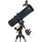 Celestron Astromaster 130EQ veidrodinis teleskopas su vokiška ekvatorine montūra, telefono adapteriu ir T2 Barlow lęšiu priedais astronominiams stebėjimams