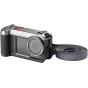 SmallRig 6371 retro dizaino kameros skydas DJI Osmo Action 5 Pro/4/3 su metaliniu objektyvo apsauginiu žiedu ir reguliuojama peties juostele