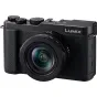 Panasonic Lumix L10 juodo kompaktinė kamera su Leica 24-75 mm F1.7-2.8 objektyvu, priekio vaizdas su diafragmos valdymo žiedu ir tekstūrine rankena