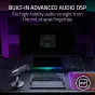 Razer Seiren V3 Pro juodas dinaminis mikrofonas su USB-C jungtimi, 30 mm kapsule, DSP, priešvėjinio filtru ir Chroma RGB apšvietimu, prijungtas prie nešiojamojo kompiuterio aukštos kokybės transliacijai ir podkastams.