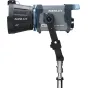 Nanlux FE Mount Reflector 45°, precizi suformuotas reflektoriaus priedas su reguliuojamu laikikliu kryptingo spindulio kontrolei.