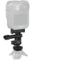 SmallRig 6396 greito leidimo adapteris su šaltu pėda ir kamuoliniu galvu, prijungtas prie DJI Osmo Action 6 kameros, leidžiantis greitai montuoti ir reguliuoti kampus.