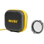NiSi JetMag Pro 49 Caddy Pouch su geltona užtrauktuku, uždaryta kieta dėžutė ir NiSi ND‑vario 1‑8 žingsnių filtras šalia