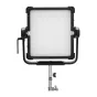 Aputure Nova II 1x1 Hard Rolling Case Kit su 1x1 paneliu, turintis reguliuojamą baltą šviesą (1,800-20,000K), IP65 apsaugą nuo oro sąlygų ir 90% Rec.2020 spalvų gamutą.