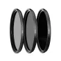 URTH 67 mm ND8, ND64 ir ND1000 Plus+ objektyvo filtrų rinkinys, trys neutral density filtrai su skirtingu šviesos sumažinimu, išdėstyti šalia su juodais rėmeliais ir aiškiomis etiketėmis.