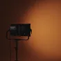 GODOX P1200R Hard P8 KNOWLED RGB Panel Light - Profesionalus 1200W RGB LED panelis su 8 pikselių zonomis, IP65 visapusiška apsauga ir dinaminiai efektai studijoje ir lauke.