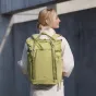 Lime žalios PGYTECH OneGo Roamer Tote Backpack 18L su dviem nešiojimo variantais, lanksčiu išdėstymu ir patogiu prieiga prie foto įrangos ir kasdienių reikmenų