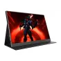 Uperfect UGame C2 16 colių nešiojamas monitorius su 2560×1600 IPS ekranu, 120Hz atnaujinimo dažniu, aliuminio rėmu ir anglies pluošto korpusu, ekrane matomas tamsus šarvuotas personažas raudoname fone.