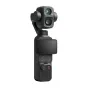 DJI Osmo Pocket 4P Standard Combo nešiojama gimbal kamera su dviem 1‑colio jutikliais, 4K vaizdo įrašymu, 3‑ašių stabilizavimu, LCD ekranu, joystick'u, raudonu įrašymo mygtuku ir įtrauktais priedais, parodyta juoda ant balto fon