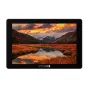 SmallHD Cine 7 ARRI Kit 7‑colių išorinis HDR monitorius rodo ryškų saulėlydį virš kalnų ir ramios ežero, su 1800 nitų ryškumu, 100% DCI‑P3 spalvomis ir ARRI kameros valdymu.
