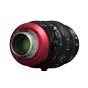 Profesionalus Canon CN-E20-50mm T2.4 L FP kino objektyvas su raudonu priekinį elementą, tiksliomis diafragmos ir fokusavimo kontrolėmis, taip pat pažangia metaduomenų parama pilno kadro kameroms.
