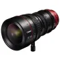 Artimas vaizdas Canon CN-E30-105mm T2.8 L S objektyvo su EF tvirtinimu, demonstruojantis juodą korpusą su raudonais akcentais, žaliomis fokusavimo žymėmis ir detaliais mechanizmais.
