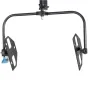 Litepanels Gemini 2x1 Soft RGBWW LED panelio yoke su dviejomis šoninėmis montavimo plokštėmis ir mėlyna jungtimi, juodas išlenktas dizainas