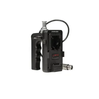 NANLITE Battery Grip BT-BG-XLR4II su 4-pin XLR jungtimi, anti-slip dizainu ir V-maunt baterijų suderinamumu, tinkamas rankinei ar stovai montuoti.