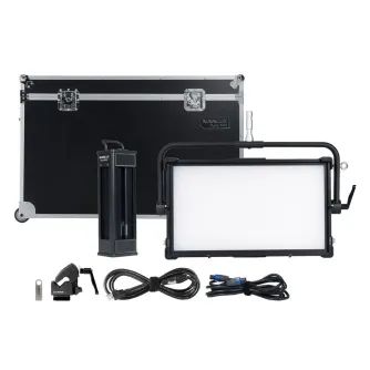 NANLUX Dyno 650C RGBWW LED Soft Panel Light su kroviniu, difuzoriumi, maitinimo kabeliais ir priedais, tvarkingai išdėstytais.