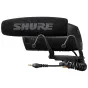 Shure VP83 Kondenzatorinis mikrofonas, sumontuotas ant kamerų statyboje su šokamontažu ir susuktų kabeliu, su putų vėjo apsauga, garsumo reguliavimo jungikliais ir 3.5mm išvestimi.