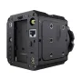 Atsarginis vaizdas Z CAM Z-CAM E2-S6G kino kameros su globaliniu užrakto, su atidarytu baterijos skyriumi, keliais prievadais ir auksu padengtais jungtimis ant galinio skydelio.