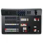 Blackmagic Design ATEM Television Studio 4K8 video mixer su 8 SDI įėjimais, integruotu valdymo pultu, džojstiku ir LCD ekranu, rodančiu kameras 6 ir 1