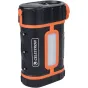Celestron Powertank Lithium Pro nešiojamas akumuliatorius su juodu korpusu, oranžiniais akcentais, priekinė LED panelė, Celestron logotipas ir montavimo varžtai, aiškiai matomas produkto vaizdas.
