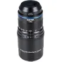 Laowa 45mm f/2.8 1-5X Ultra Macro APO objektyvas su L-Mount, su priartinimo žiedu, kuriame yra fokusavimo ilgio žymės nuo 1 iki 5X ir diafragmos vertės nuo f/2.8 iki f/11, mėlynas akcentinis žiedas ir 11 ašmenų diafragma ant bal