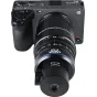 Laowa Aksen 17,5 mm f/1,7 5–10X Ultra Macro APO objektyvas su koaksialine apšvietimu sumontuotas ant Sony FX3 kinematografo, viršaus vaizdas, akcentuojantis priekinį elementą ir fokusavimo žiedo žymėjimus.