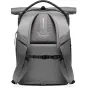 Manfrotto Uncover 30L kuprinė, pilka, su išplečiamu roll-top dizainu, šoniniu užtrauktuku kamerai, paminkštintomis petnešomis ir nugarine su logotipu.