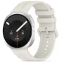Tech-Protect silikoninė laikrodžio juosta Starlight balta, pritvirtinta prie Samsung Galaxy Watch su juodu skaitmeniniu ekranu, rodančiu laiką, datą, širdies ritmą ir žingsnių skaičių, su metaline sagtimi ir keliais reguliavimo 