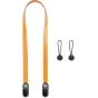Amber Peak Design Form Leather Neck kameros diržas su žemais profiliu greitai jungiamosiomis jungtimis ir dviem juodais Anchor Link priedais