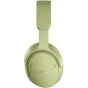 Bose QuietComfort 2-osios kartos bevielės ausinės eukalipto žalia spalva, viršutinis kampas, rodomas glotnus galvos apdangalas ir ausinės su Bose logotipu