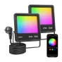 Lepro F1 50 W RGB šviesi LED šviesvalkis su IP65 apsaugos, su įkabeliu ir įjungtuku, ir su smartfonu, kuris rodo spalvos valdymo programą, abos šviesvalčiai iššūst rainbow spektrą.