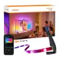 Lepro STV1 Wi‑Fi LED žusčiai, 5 m RGB žvalgi su kameru ir smartfonu, parodotas su paketui, žvalgių žaisliu ir telefonu, veikiančiu dabaržymus TV ekranui
