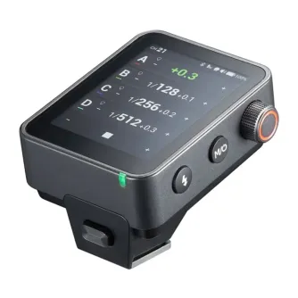 Godox X3Pro kompaktiškas beveikskyrius TTL šviesų aktivizatorius Olympus kameroms, 2,4‑duočių ekranas, pampėja ir šiuos mountas.